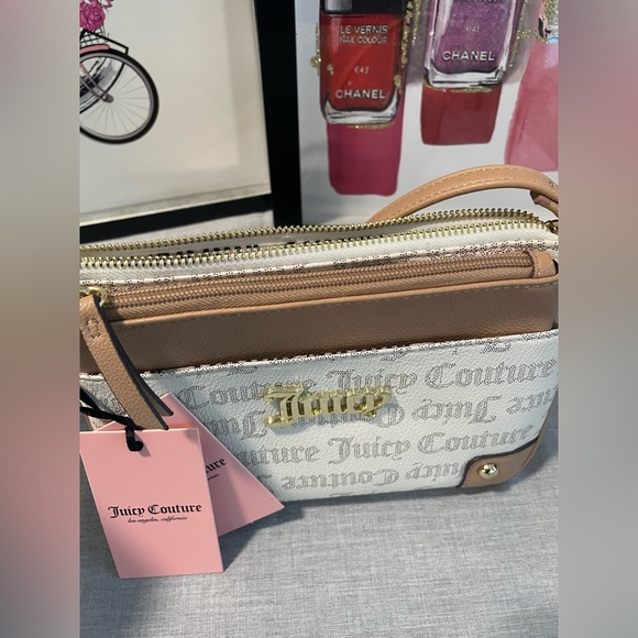 Juicy Couture Pullout Pouch Crossbody - Picture 4 of 5